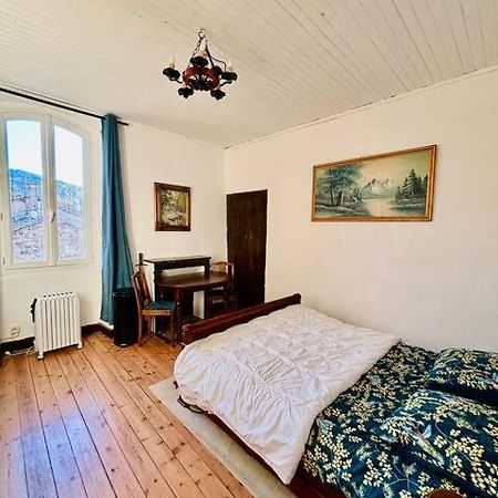 Studio Au Chateau De Lachau מראה חיצוני תמונה